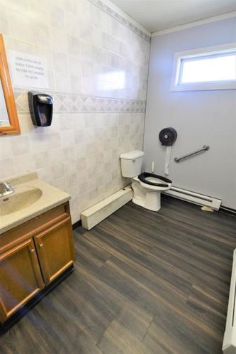 Toronto Café and Lounge: 485 Main Ave, Toronto, SD 57268